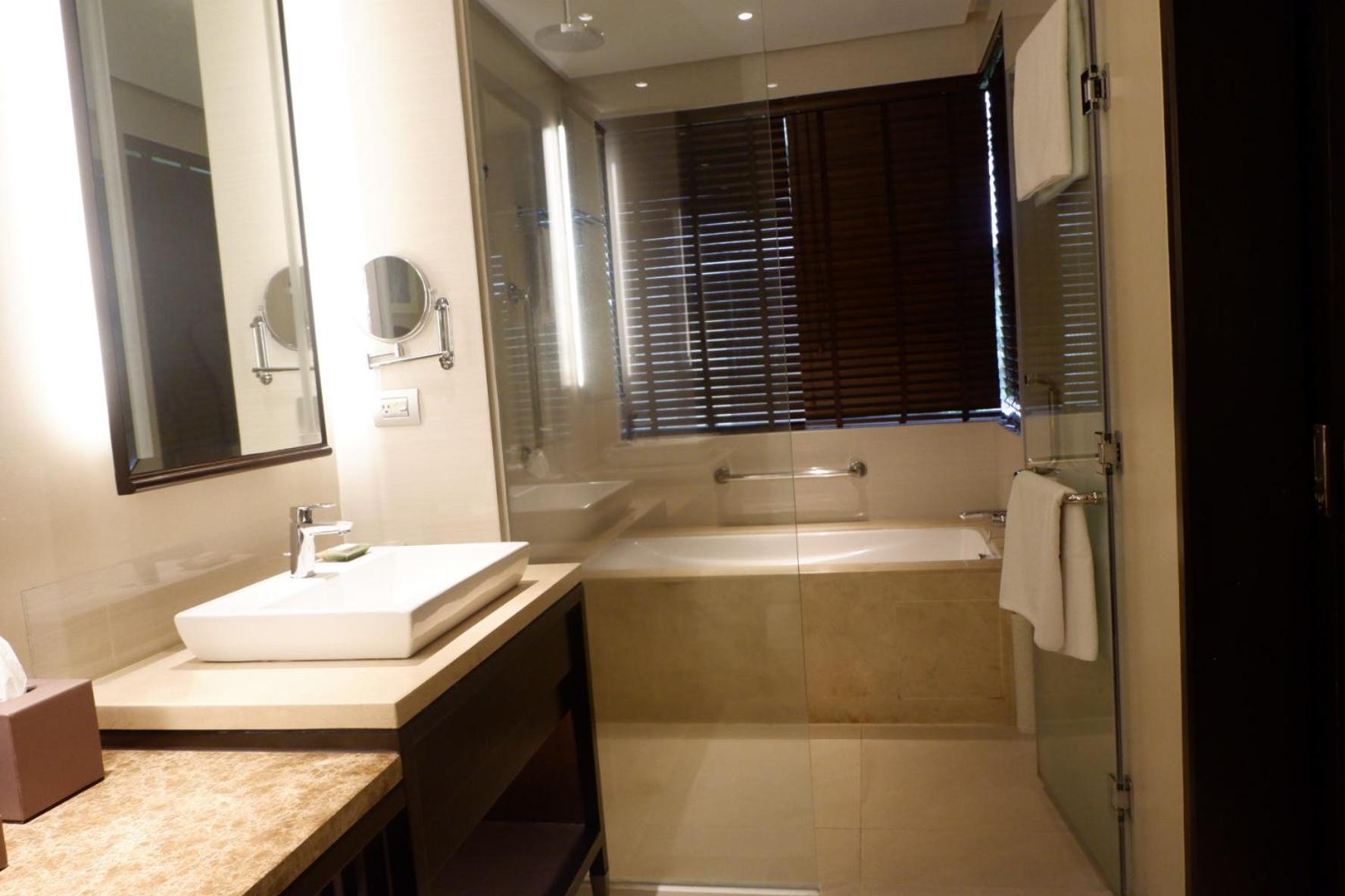 Anya Resort Tagaytay Tagaytay City Esterno foto