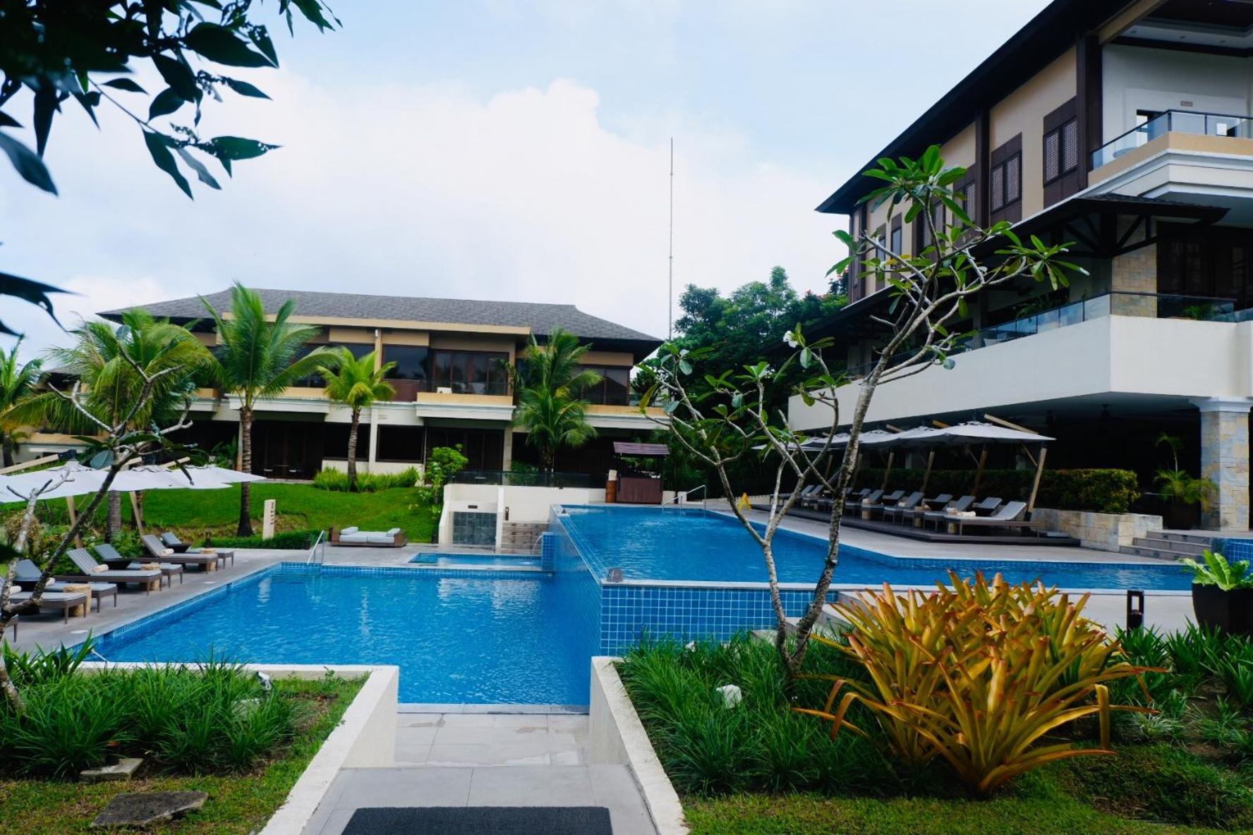Anya Resort Tagaytay Tagaytay City Esterno foto